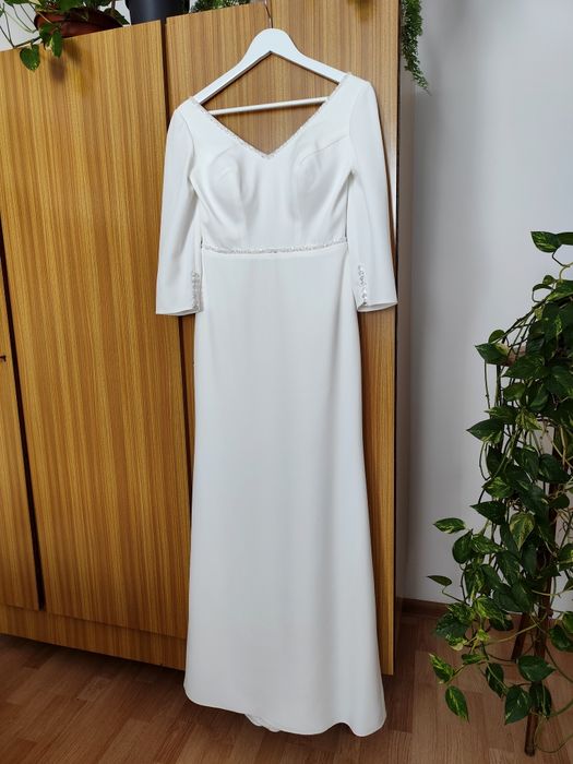 Elegancka suknia ślubna + długi welon