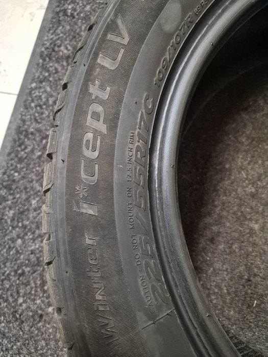 225/55R17 C Hankook Winter I*cept LV 109/107R  2022 r.