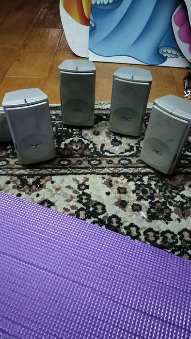 6- Colunas Philips  de 6 OHM cada