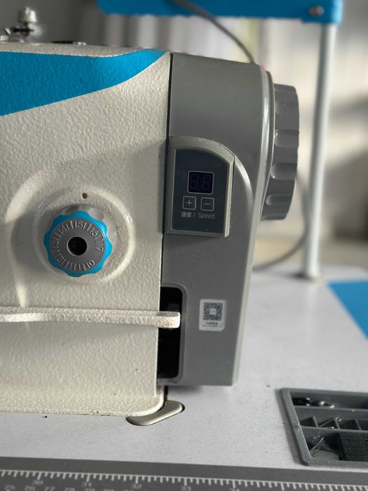 Jack F4 Універсальна промислова швейна машина