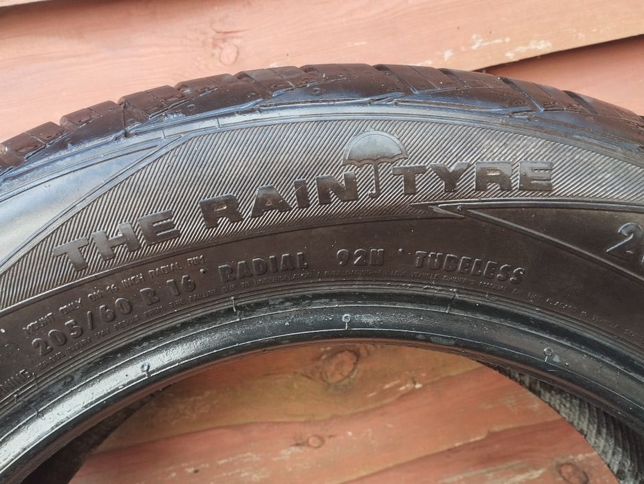 Opony letnie 205x60. (16)
