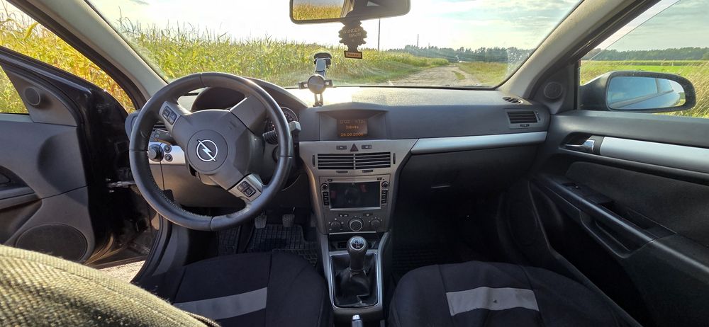 Opel astra h Gtc