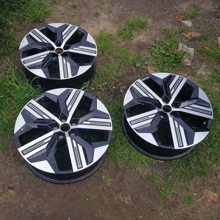 felgi aluminiowe 3 sztuki Renault Megane 5 , E-Tech 20 cali