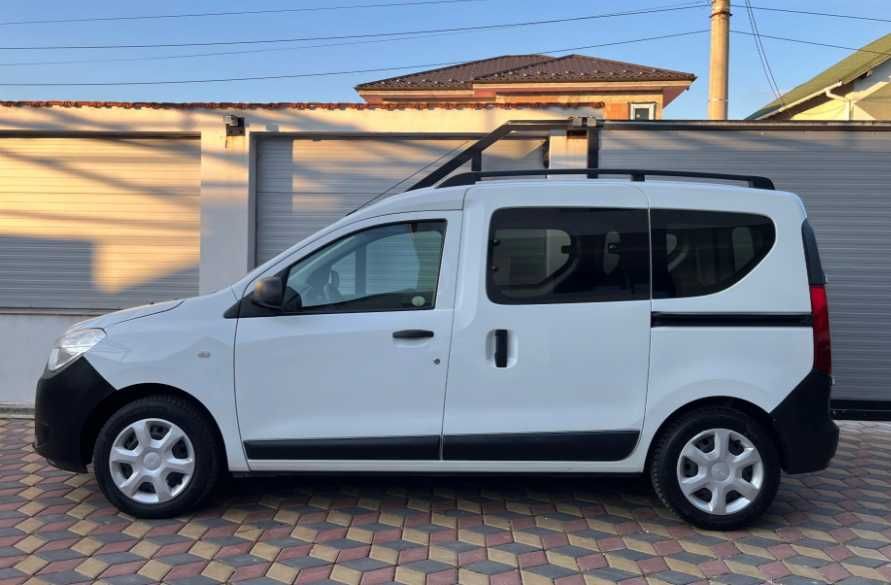 Двері здвижні ліві Renault Dokker 2012-2022