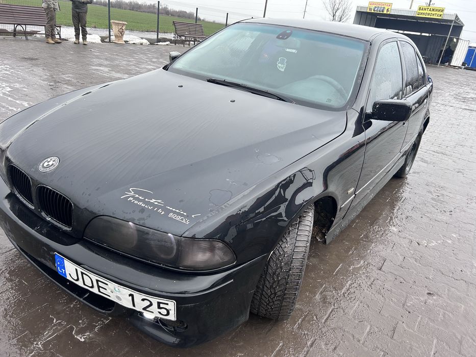 Продам Bmw e39 2000 год, м57 3.0 механика