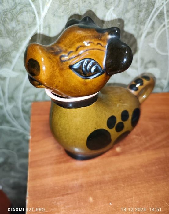 Продам кушщин /штоф  Майолика