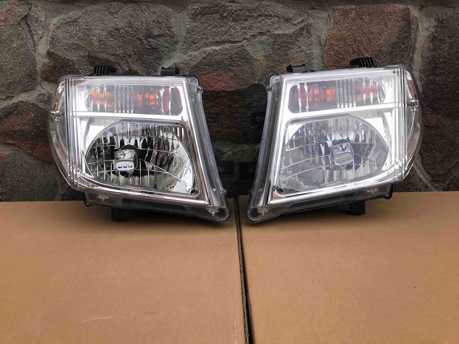 Фара фари Фары Nissan Navara D40 Pathfinder (04-07)