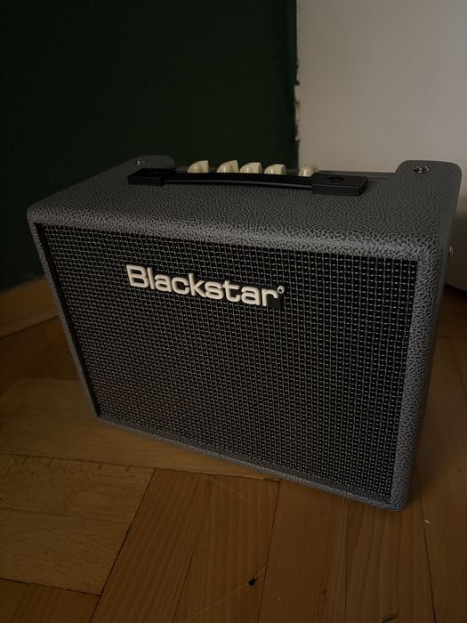 Wzmacniacz gitarowy Blackstar Debut 15e
