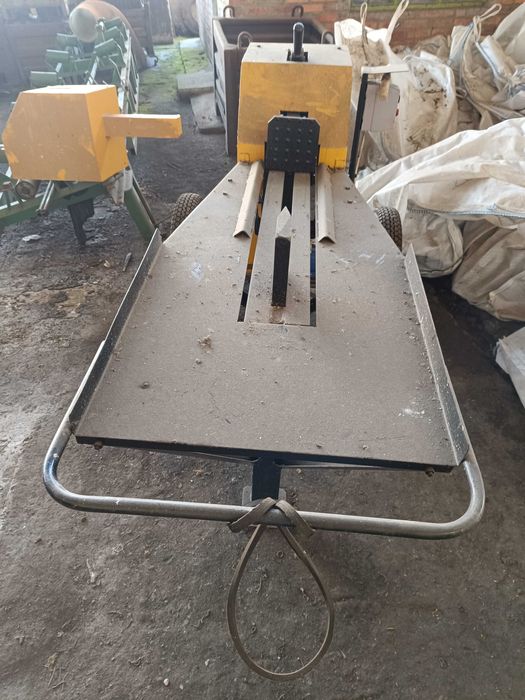 дровокол рейковий, колун