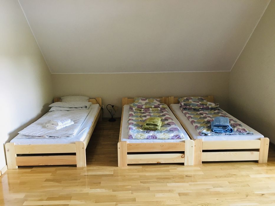 Domek nad stawem w okolicy Boszkowa