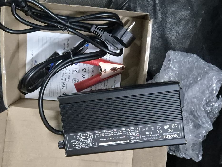 Novo Carregador bateria LiFePO4 de 24V