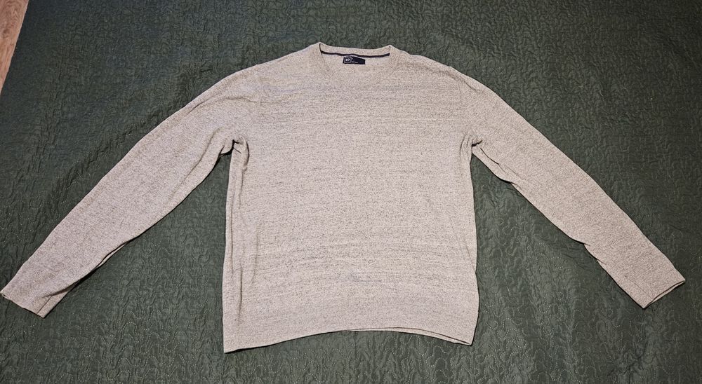 Męski sweter GAP rozmiar L.
