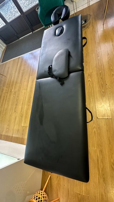 Marquesa portátil de madeira com suporte cabeca e bracos (180X60 cm)