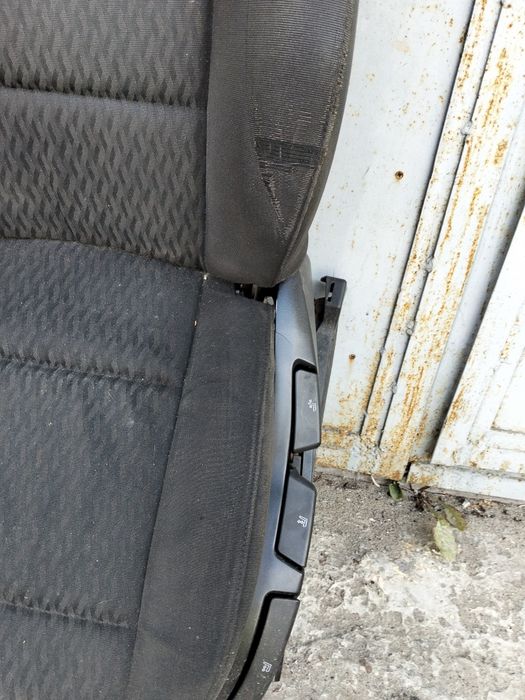 Продам передні сідушки BMW e46
