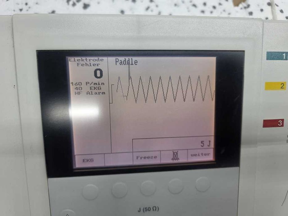 Defibrylator CardioServ