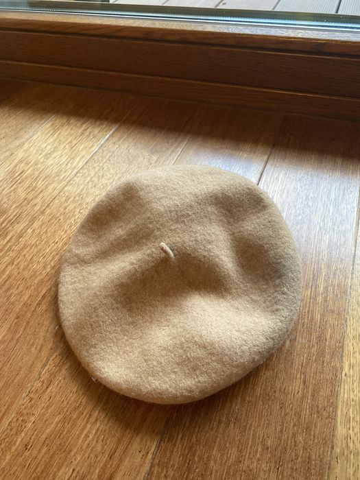 Beret damski wysylam przez olx paczka