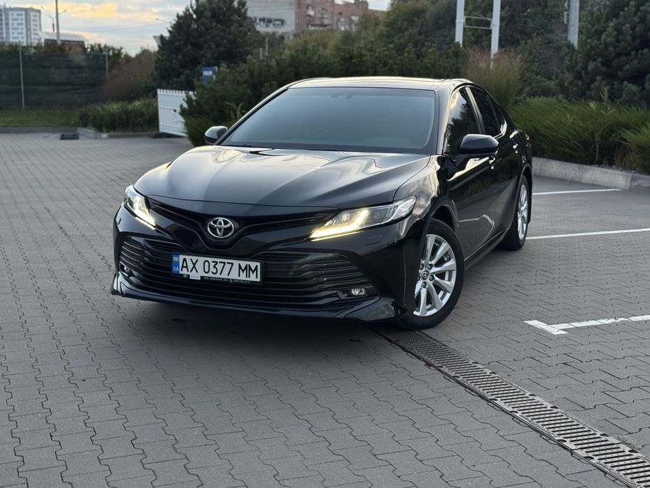 Toyota camry 70