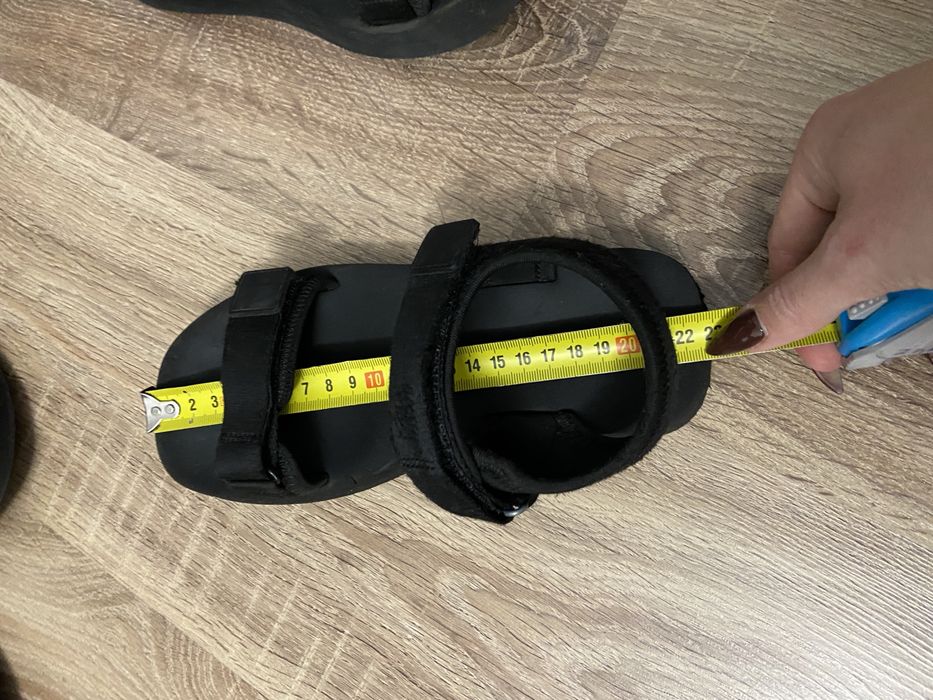 Sandały HM czarne, lekkie rozm. 34, 22,5 cm