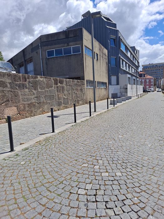 Apartamento T1 - NOVO com Garagem ( próximo da Universidade Católica/ Lusíada)