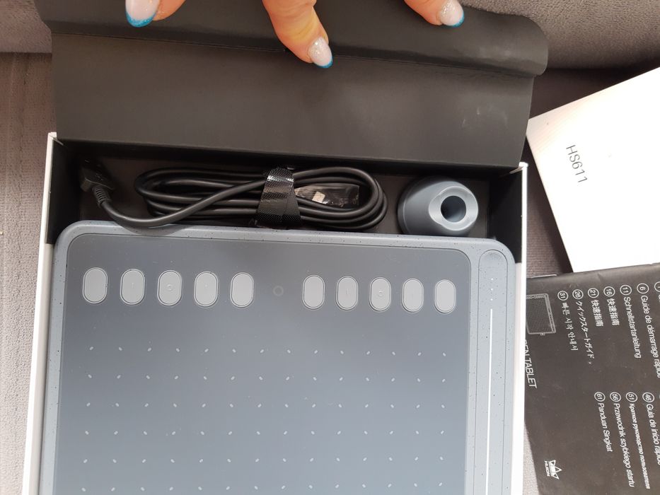 Tablet graficzny Huion HS611