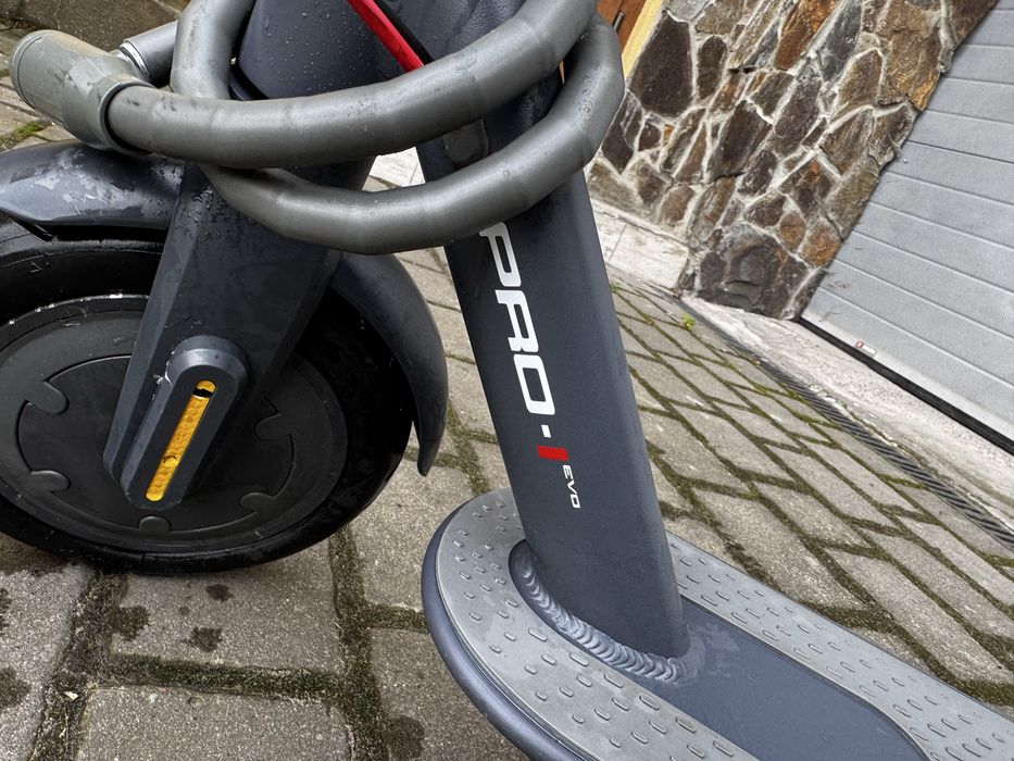 Електросамокат Ducati Pro 1 Evo Black