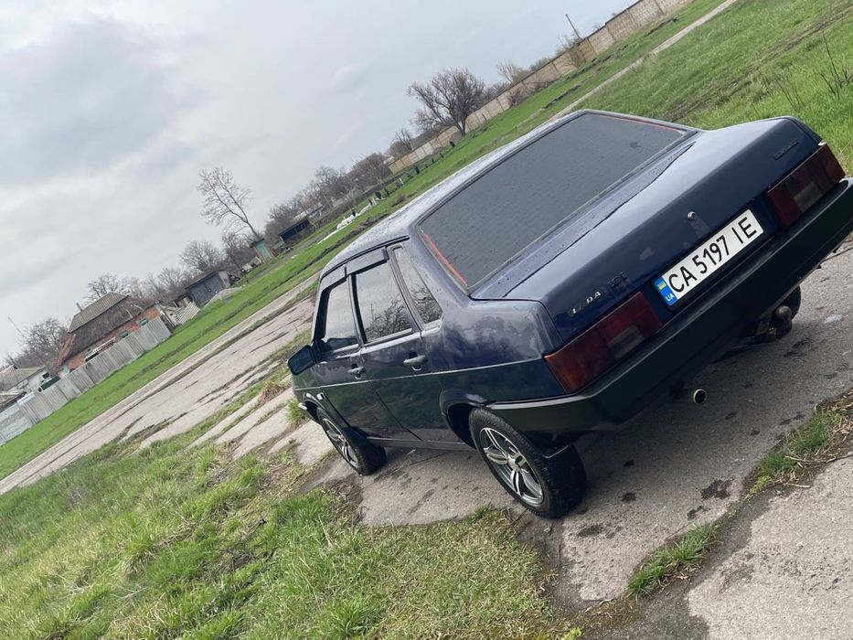 Продам ваз 21099і терміново