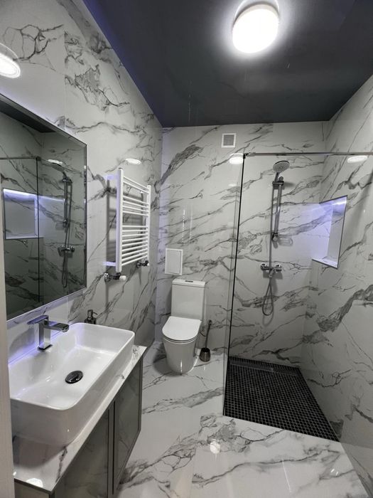 Однокімнатна квартира з ремонтом в обжитій новобудові! ЦЕНТР