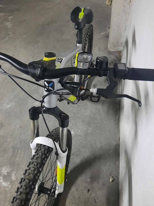 Bicicleta eléctrica - Rockrider st500