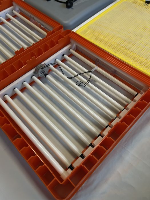 Продам інкубатор автоматичний HHD E92