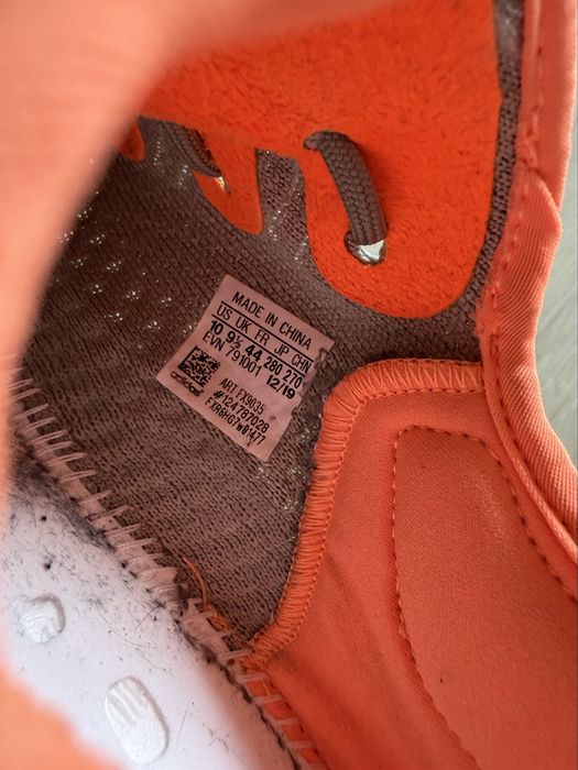 Yeezy 350 V2 Desert sage 44
