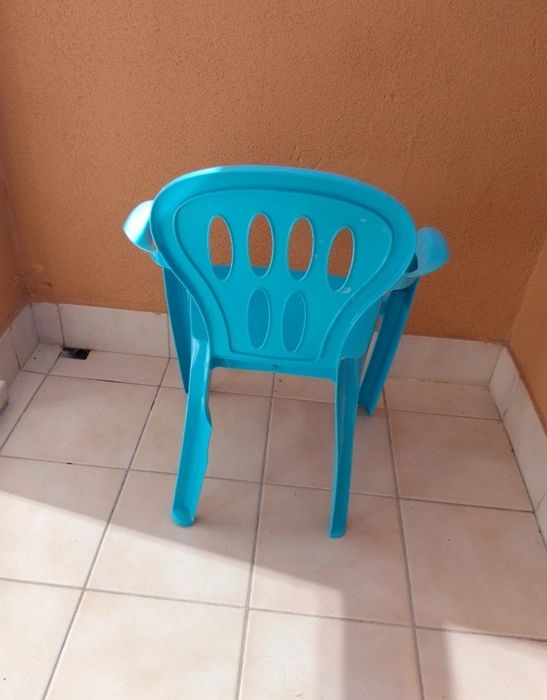 Cadeira criança/bebé "Rena" azul de plástico, muito leve
