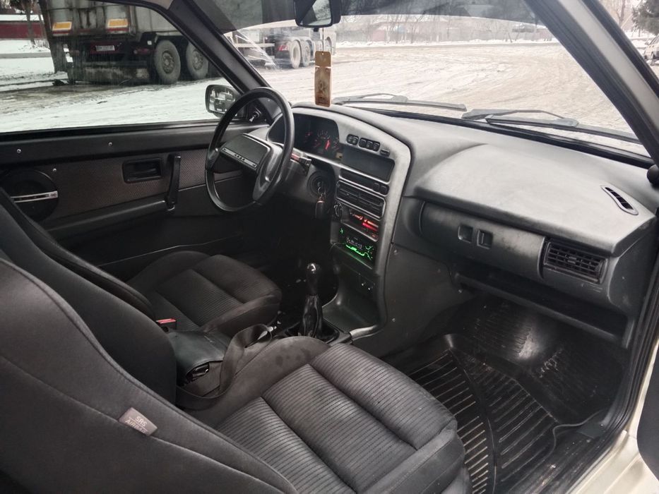 Продам авто ваз 2113