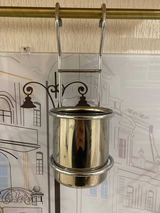 чаши (стаканы) на рейлинг для хранения кухонных принадлежностей