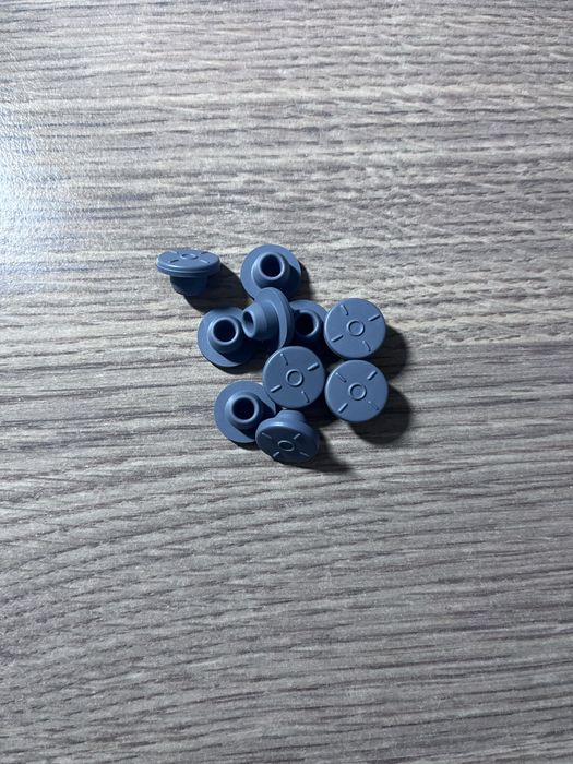 Zatyczki przykrywki korki z gumy medycznej do strzykawki jednorazowej