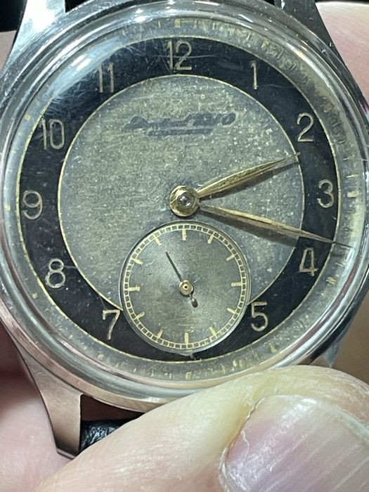 Relogio IWC modelo invulgar.