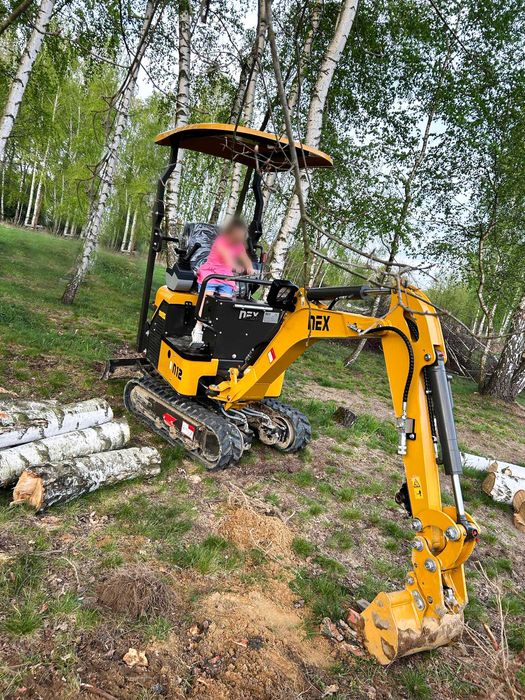 Wynajem minikoparki Rzezawa - wiertnica, łyżka 40 i 80 cm, chwytak