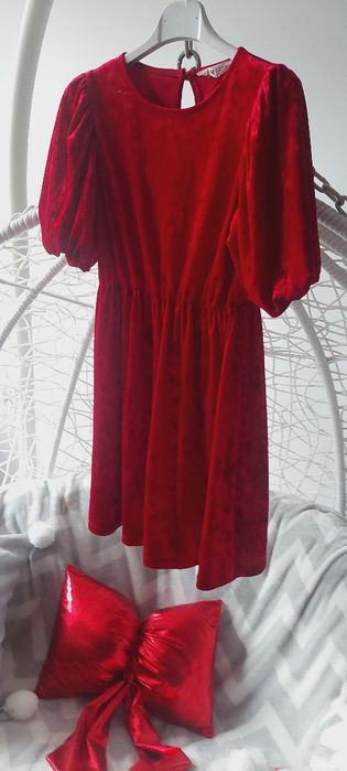 Sukienka świąteczna H&M 134/140 welurowa czerwona welur Święta.