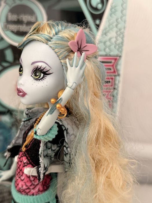 Лагуна Monster High