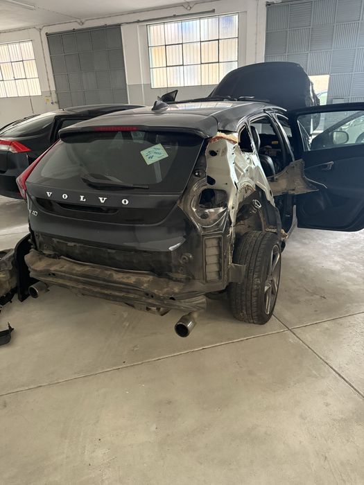 Volvo V40 R Design para peças