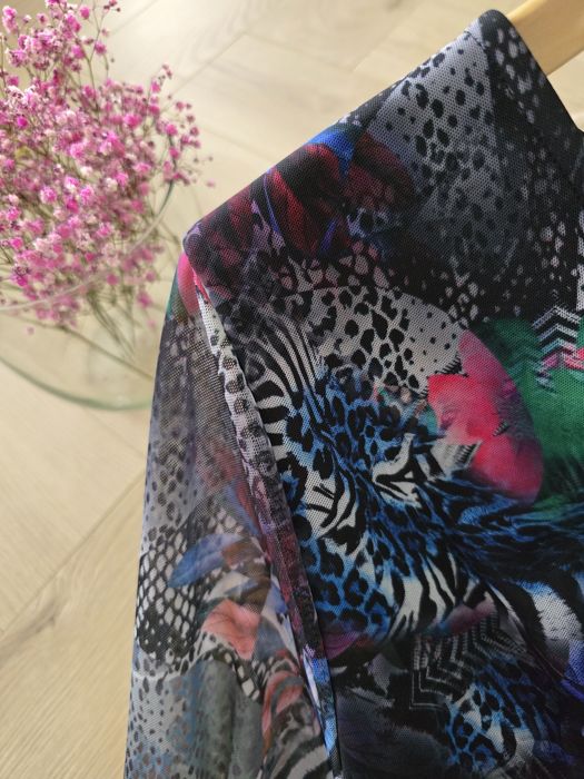 Sukienka asymetryczna z Siatki