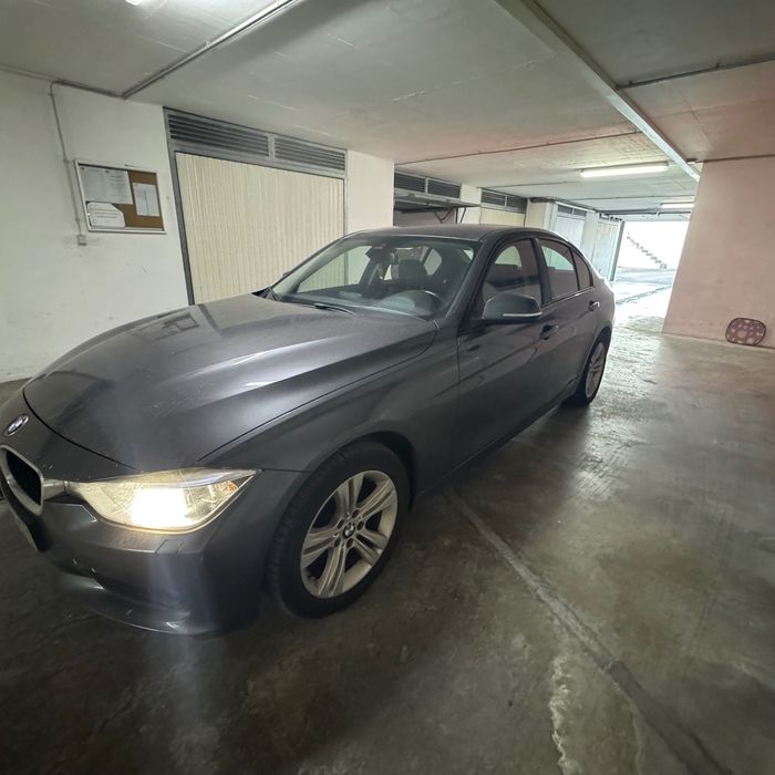 BMW 318D 2012 excelente carro