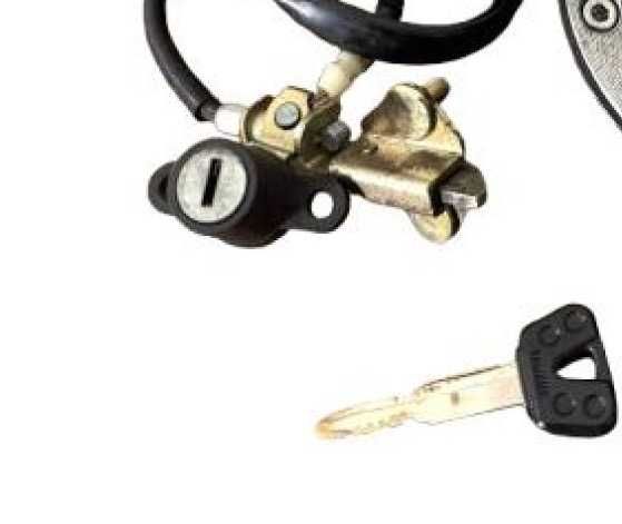 Yamaha Thunderace: Espelho Esq. Válvula Exup,Fecho asssento,Tampão Gas