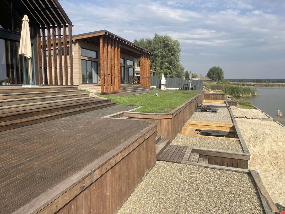 Будиночки біля води Київ Осокорки(домики у воды ЧАН)подобово посуточно