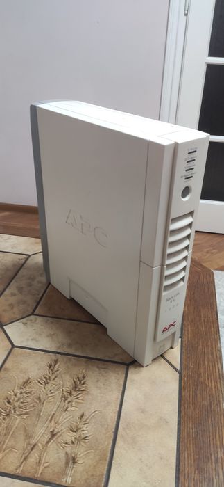 Інвертор, виробник APC