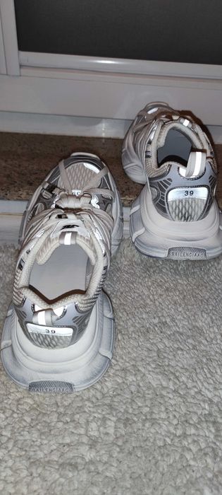 Damski nowe buty Balenciaga 38