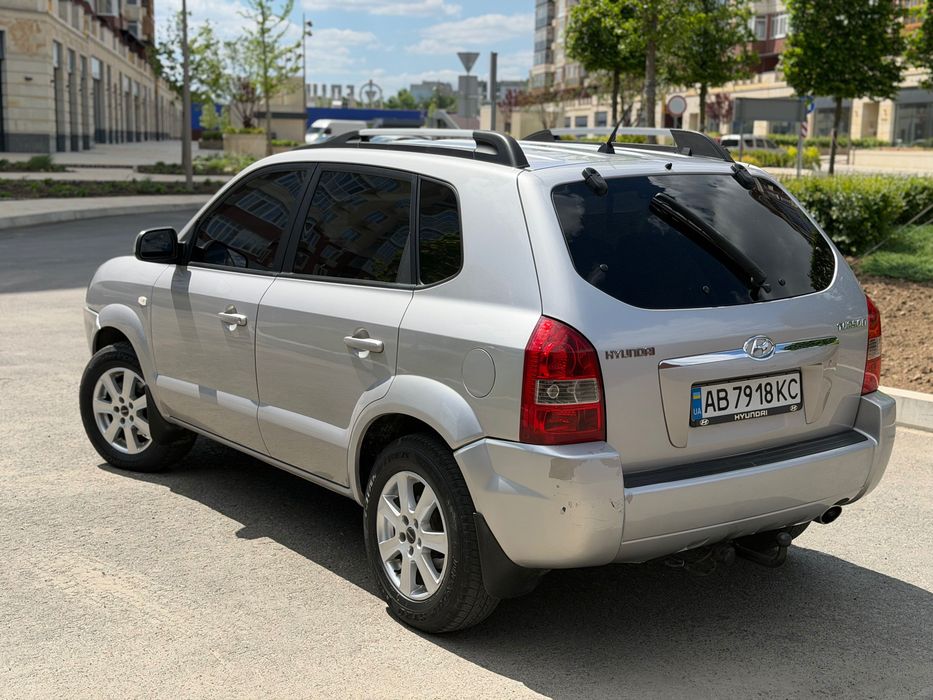 Продам HYUNDAI TUCSON в гарному стані