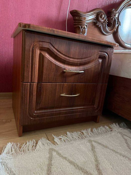Кровать 1,6*2  2 тумбочки Империя