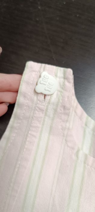 Saia de menina, marca Tuc Tuc. 100% algodão . 6 meses