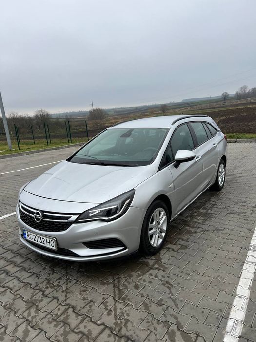 Продам Opel Astra K. 2016р. 1.6дизель
