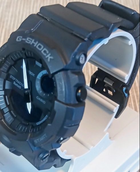 Zegarek G-SHOCK GBA-800 Steptracker Bluetooth